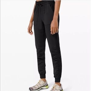 Lululemon Beyond The Studio Jogger